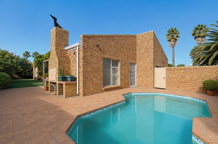 3 Bedroom Property for Sale in Parklands Western Cape